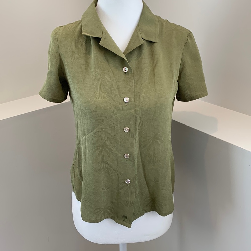 TOMMY BAHAMA Linen Palm Print Button Up